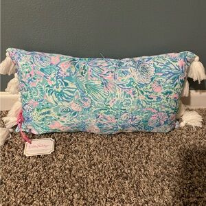 Lilly Pulitzer Indoor/Outdoor Lumbar Pillow. New, never used.
